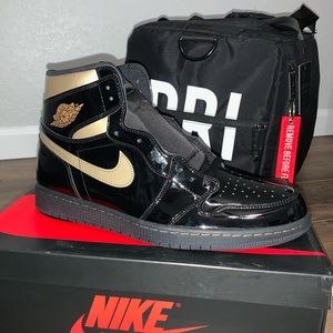 Jordan 1 High OG Black Metallic Gold